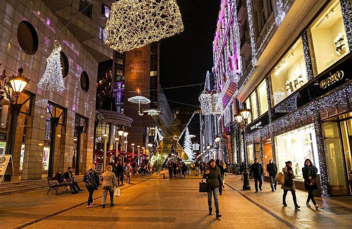 Budapest Hideout In Style With Free Parking - Luxury Apartment Bagian luar foto